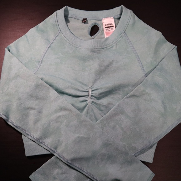 GYMSHARK Camo Crop Top | Sz. Medium - Picture 1 of 4